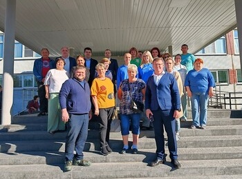 Первый день голосования на выборах губернатора в Кировском районе Ленинградской области уже в самом разгаре 