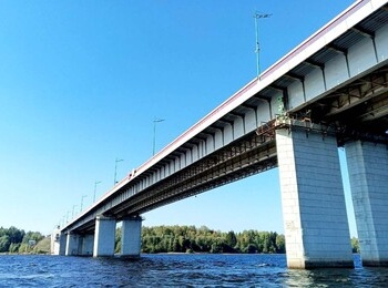 Планово-предупредительные работы на Ладожском мосту